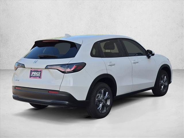 Certified 2027 Honda HR-V LX image 5