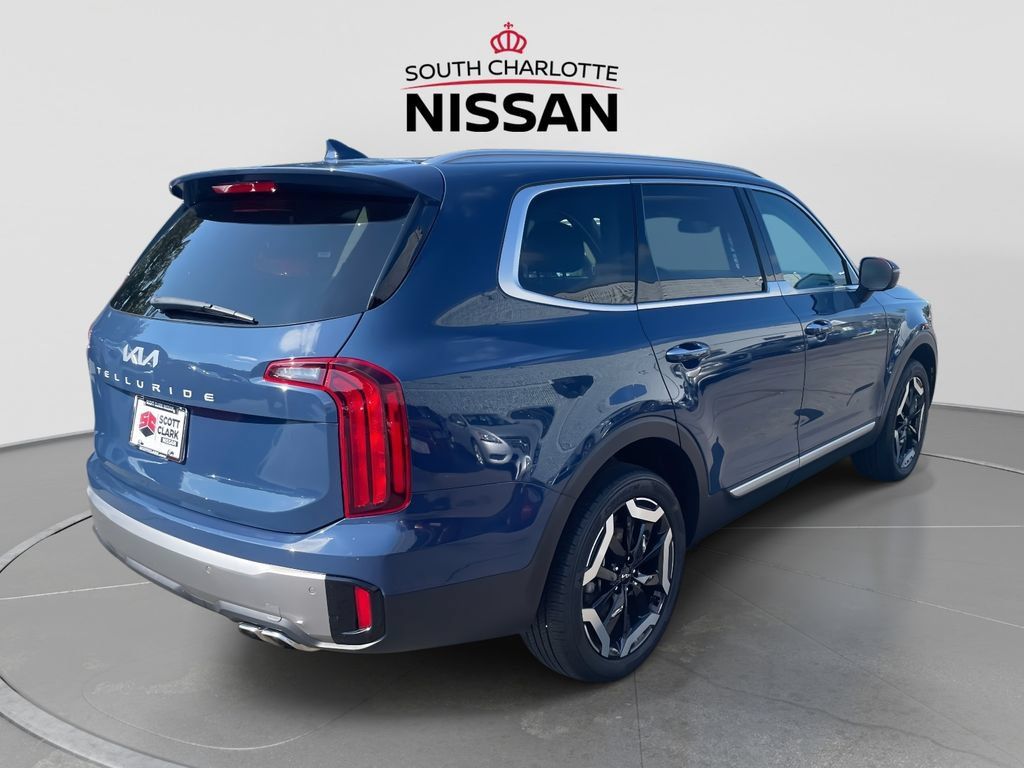 Used 2025 Kia Telluride S FWD image 6