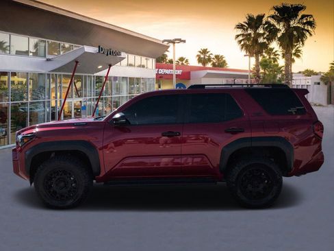 Used 2025 Toyota 4Runner TRD Off-Road Premium AWD/4WD image 5