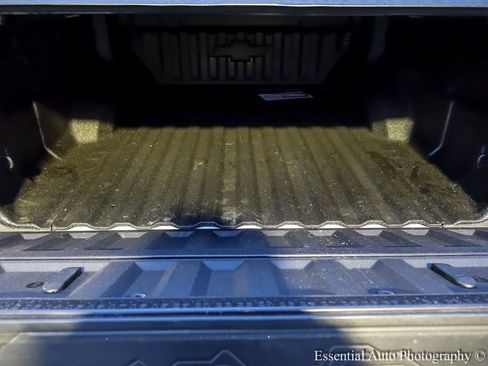 Used 2025 Chevrolet Colorado LT w/ Advanced Trailering Package image 29