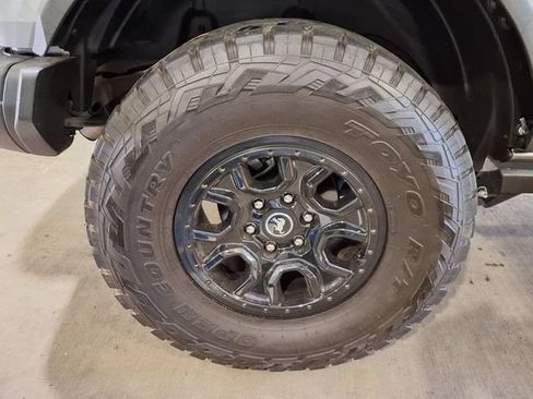 Used 2022 Ford Bronco Badlands w/ Sasquatch Package AWD/4WD image 21