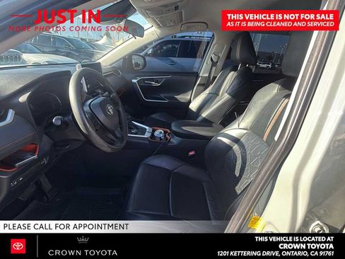 Used 2019 Toyota RAV4 Adventure w/ Carpet Mat Package AWD/4WD image 9