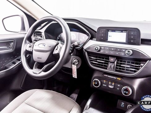 Used 2020 Ford Escape S image 17