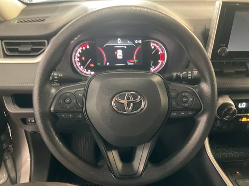 Certified 2025 Toyota RAV4 XLE AWD/4WD image 18