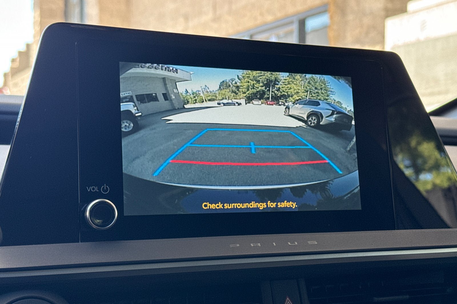 New 2027 Toyota Prius LE FWD image 21
