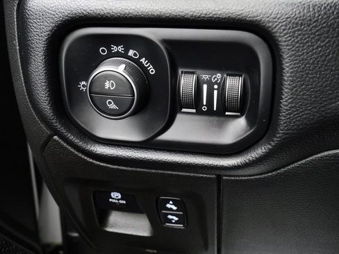 Used 2019 RAM 1500 Sport w/ Level 2 Equipment Group AWD/4WD image 26