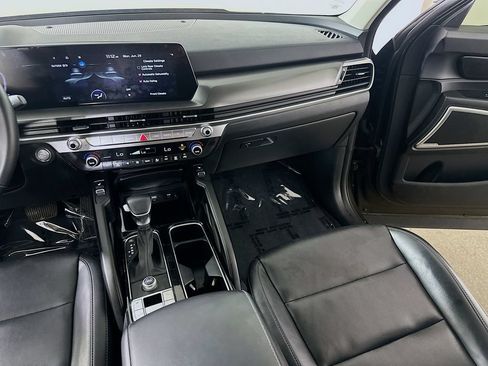 Used 2024 Kia Telluride S w/ S Sunroof Package FWD image 19