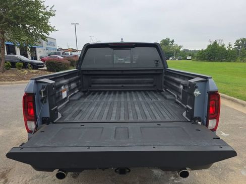 Used 2023 Honda Ridgeline Black Edition image 13