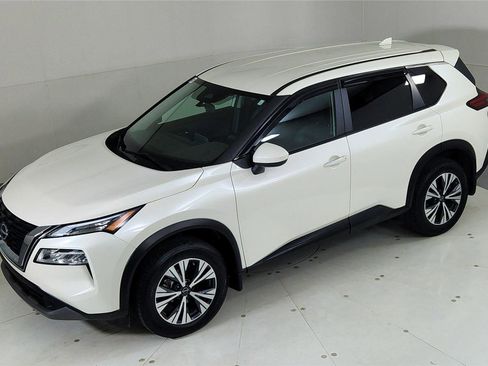 Certified 2023 Nissan Rogue SV image 15