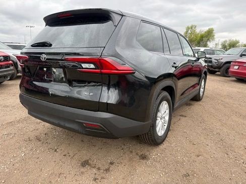 Used 2025 Toyota Grand Highlander FWD image 5