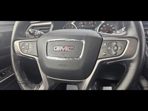 Used 2019 GMC Acadia SLT image 18