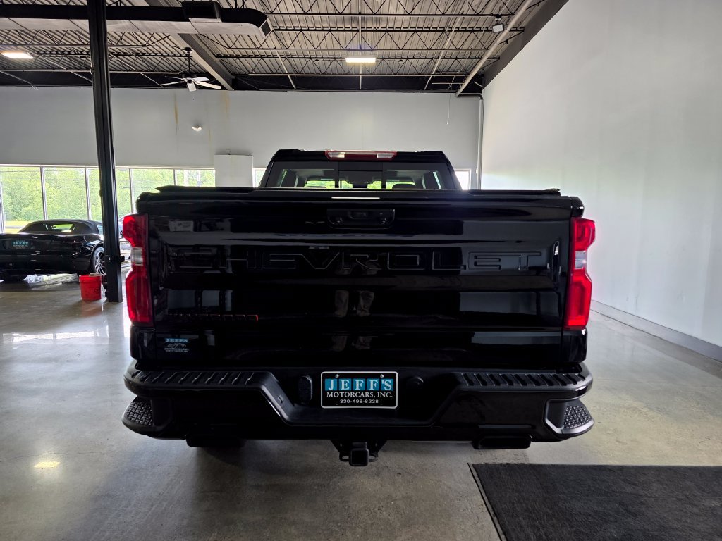 Used 2024 Chevrolet Silverado 1500 RST w/ Redline Edition AWD/4WD image 5