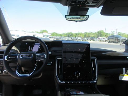 New 2026 GMC Yukon XL Elevation w/ Elevation Premium Package AWD/4WD image 16