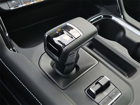 Certified 2025 GMC Sierra 1500 AT4X image 26