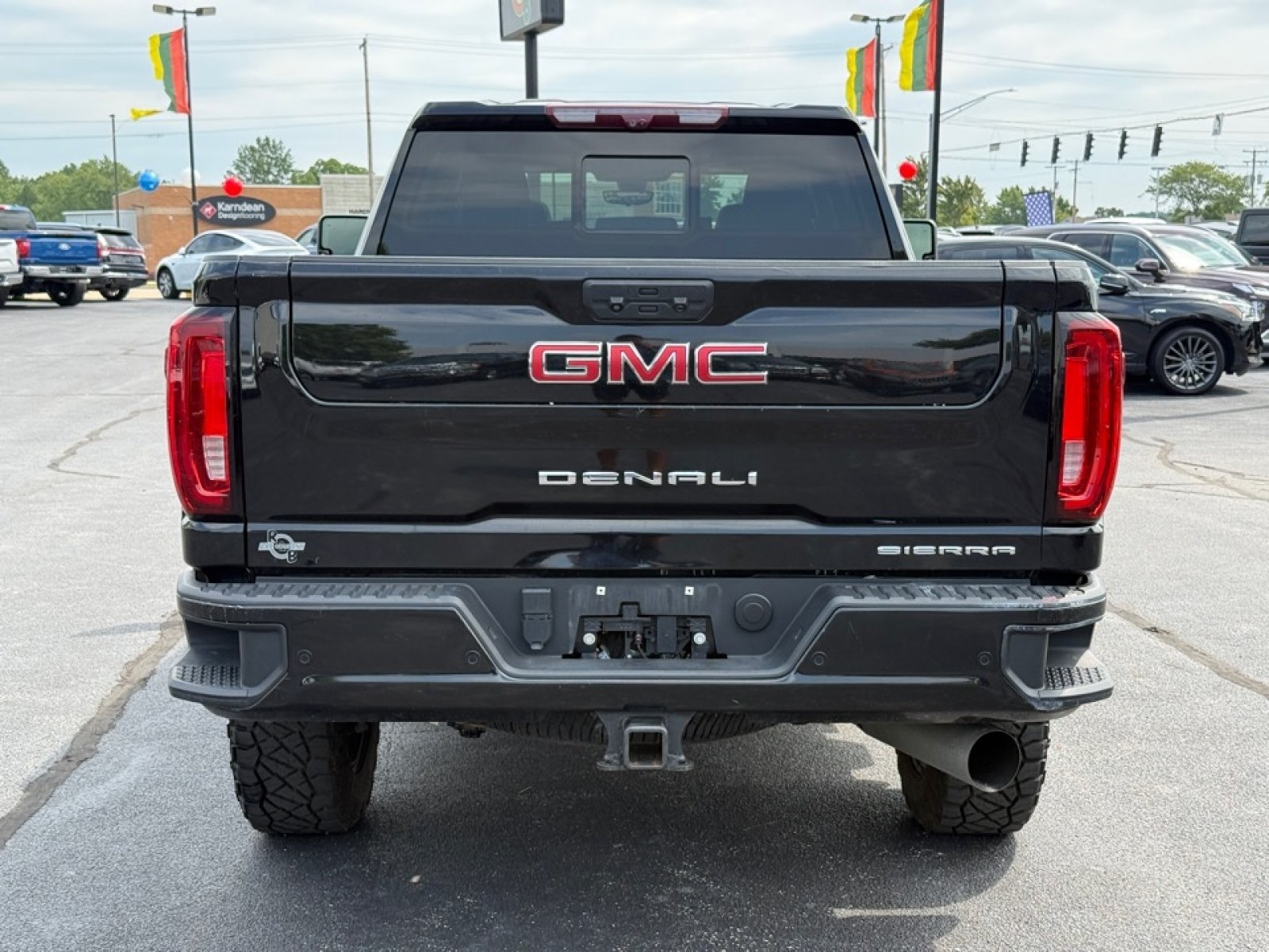 Used 2023 GMC Sierra 2500 Denali w/ Denali Black Diamond Edition AWD/4WD image 7