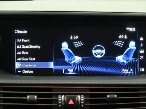 Used 2018 Lexus LS 500 w/ Luxury Package image 36