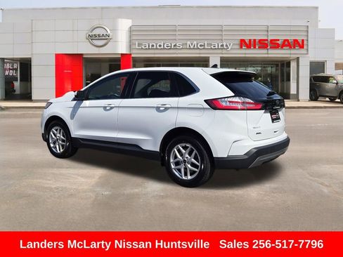 Used 2024 Ford Edge SEL AWD/4WD image 6