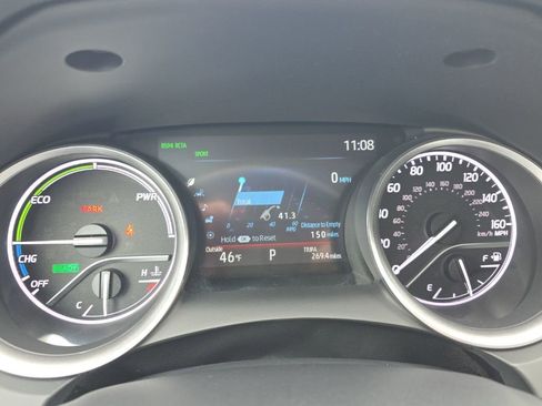 Certified 2021 Toyota Camry XLE w/ Navigation Upgrade Package image 28