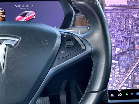 Used 2020 Tesla Model X Long Range image 12