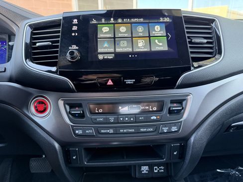 Used 2022 Honda Pilot Sport image 18