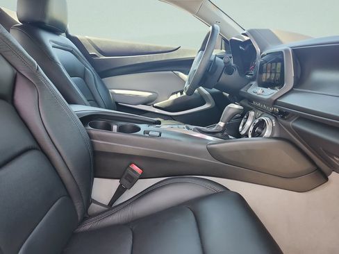 Used 2018 Chevrolet Camaro SS RWD image 20