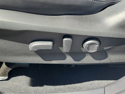 Used 2019 Subaru Forester Limited w/ Popular Package #3 image 21