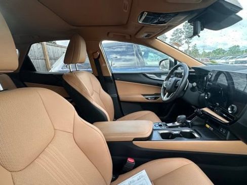 Used 2024 Lexus NX 350 AWD image 5