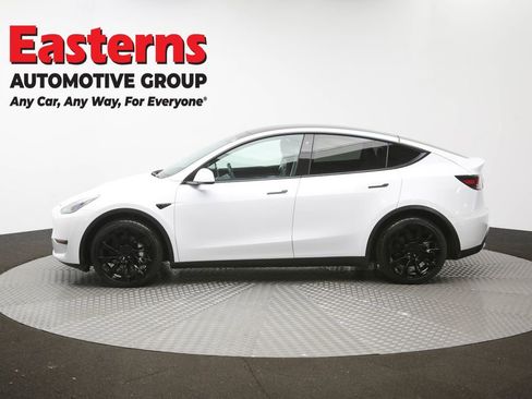 Used 2021 Tesla Model Y Long Range AWD/4WD image 54
