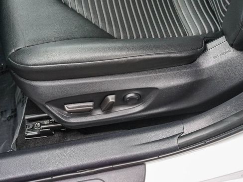 Used 2022 Toyota Camry SE w/ Carpet Mat Package (TMS) FWD image 20