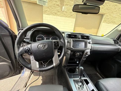 Used 2017 Toyota 4Runner SR5 Premium AWD/4WD image 12