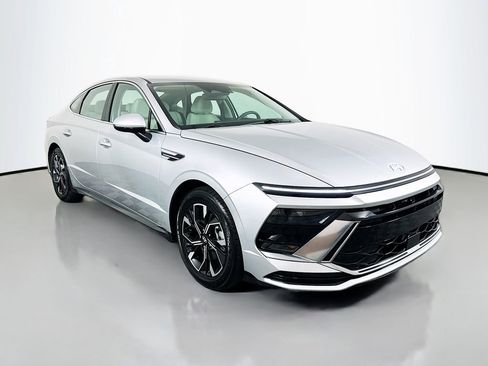 Certified 2024 Hyundai Sonata SEL image 3