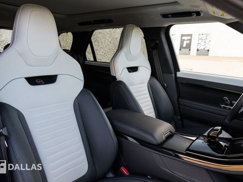 Used 2024 Land Rover Range Rover Sport image 42