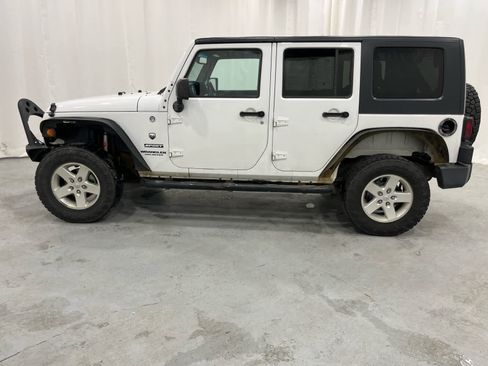 Used 2015 Jeep Wrangler Unlimited Sport w/ Quick Order Package 24S image 2