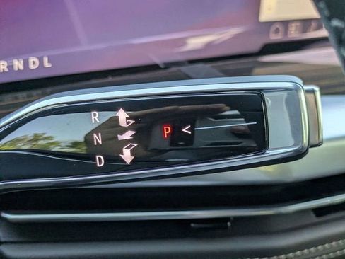 New 2026 Cadillac Escalade Luxury w/ Touring Package image 32