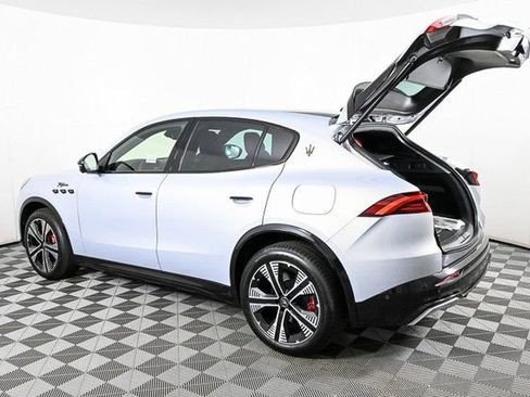 New 2025 Maserati Grecale Folgore image 28