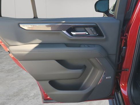 New 2026 GMC Yukon Elevation image 17