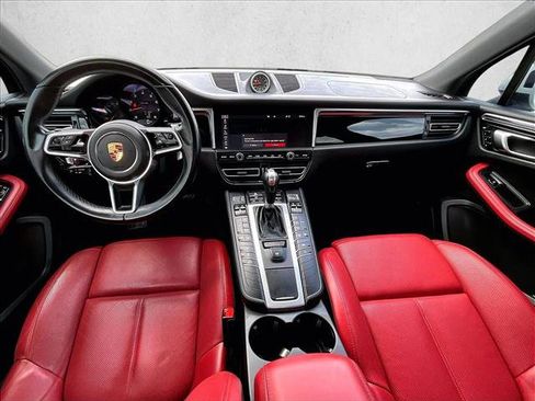 Used 2021 Porsche Macan AWD/4WD image 15