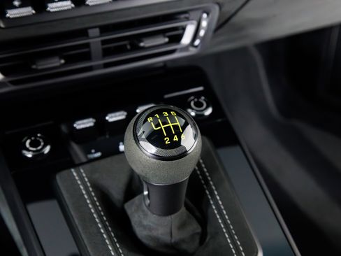 Used 2022 Porsche 911 GT3 image 24