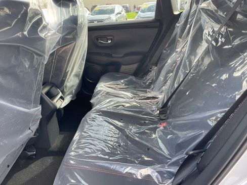 Used 2025 Honda HR-V Sport image 14
