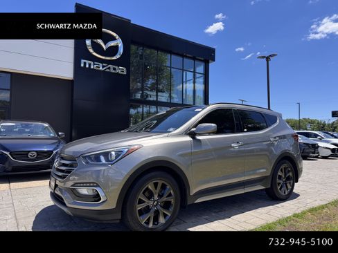 Used 2018 Hyundai Santa Fe Sport AWD/4WD image 1