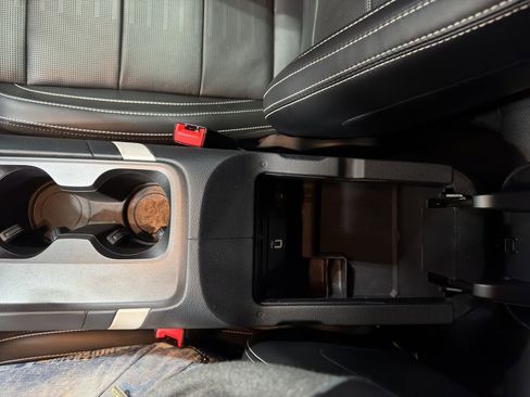 Used 2020 Ford Mustang Shelby GT500 w/ Technology Package image 36