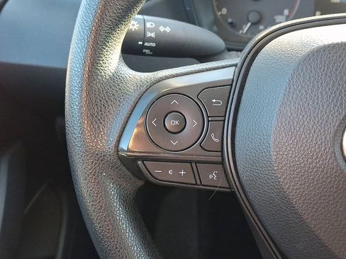 Used 2023 Toyota Corolla LE image 19