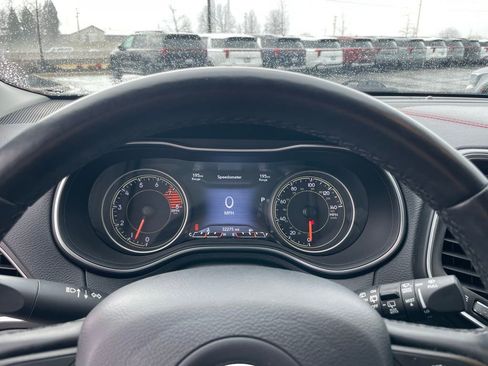 Used 2020 Jeep Cherokee Trailhawk w/ Cold Weather Group AWD/4WD image 14