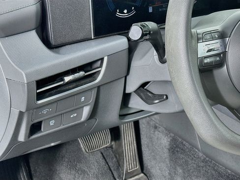Used 2025 Hyundai Sonata SEL FWD image 17
