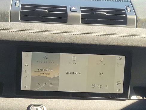 Used 2023 Land Rover Defender 110 X-Dynamic SE image 20