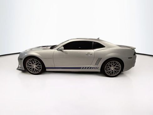 Used 2015 Chevrolet Camaro SS RWD image 4