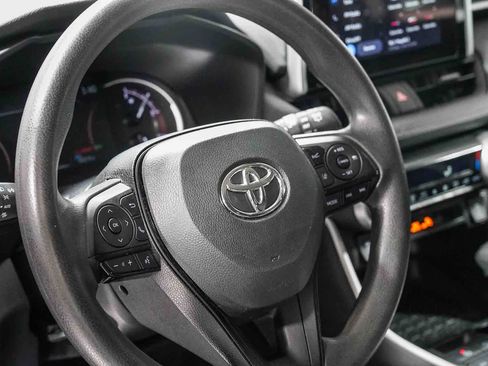 Certified 2024 Toyota RAV4 XLE FWD image 21