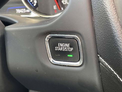 Used 2023 GMC Acadia Denali w/ Denali Technology Package FWD image 30