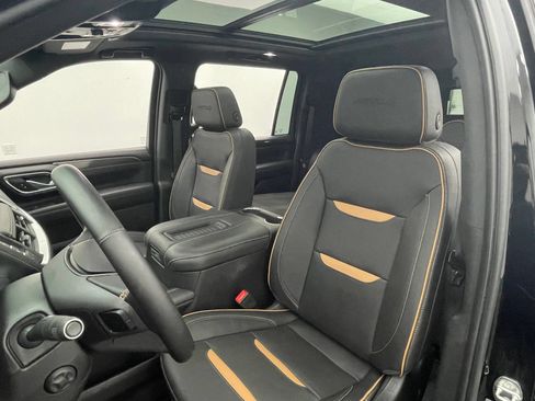 Used 2023 GMC Yukon XL AT4 w/ AT4 Premium Plus Package AWD/4WD image 21