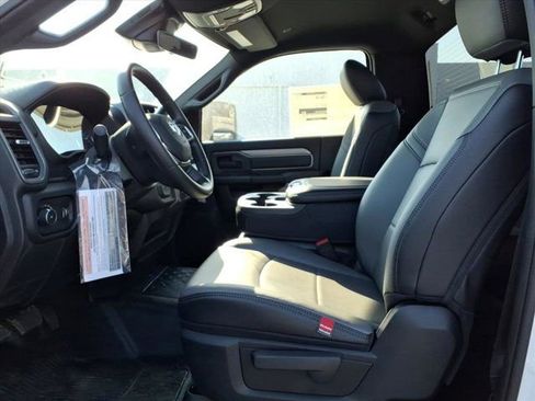 New 2026 RAM 5500 Tradesman AWD/4WD image 15